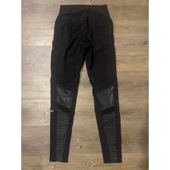 All Blqck Ripped Leggings - Picture 2 of 4